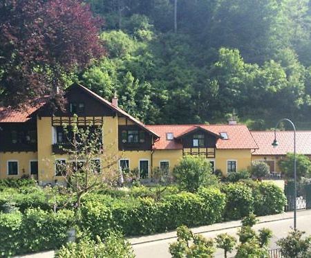 Villa Kreuthhof Appartements 클로스터노이부르크 외부 사진