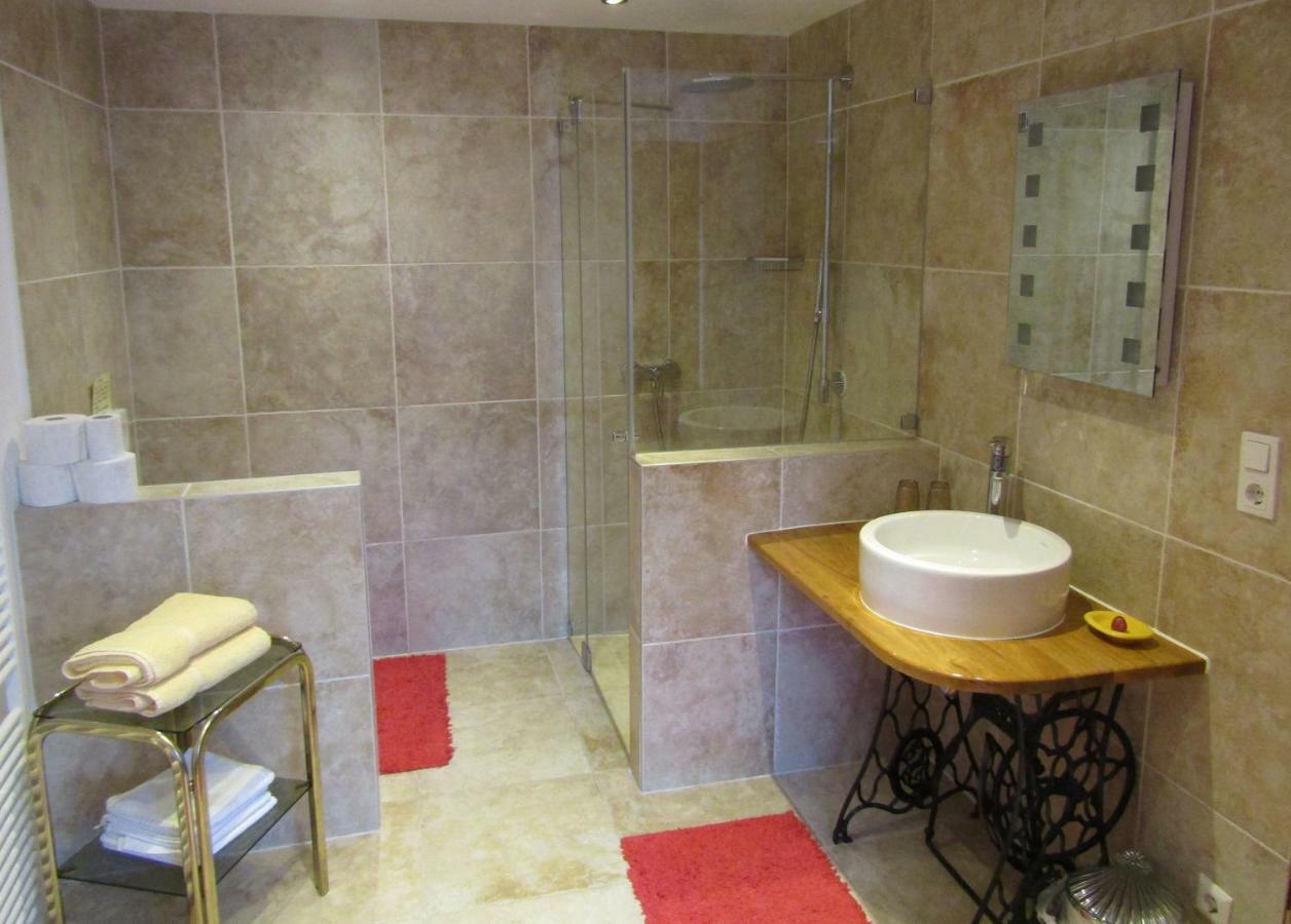 Villa Kreuthhof Appartements 클로스터노이부르크 외부 사진